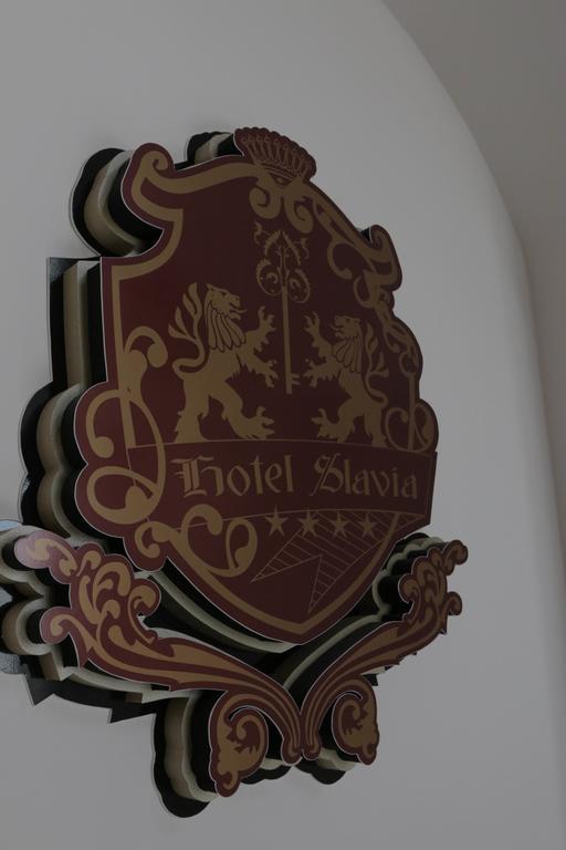 Hotel Slavia Salonta Экстерьер фото